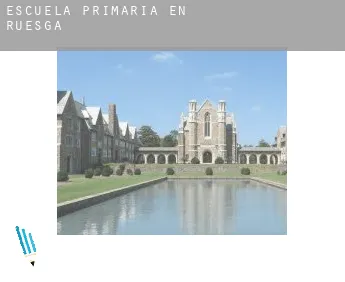 Escuela primaria en   Ruesga